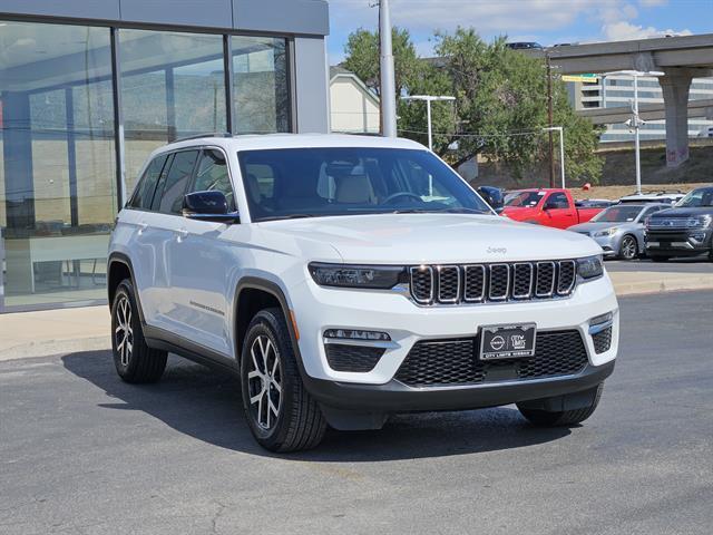 used 2024 Jeep Grand Cherokee car, priced at $31,999