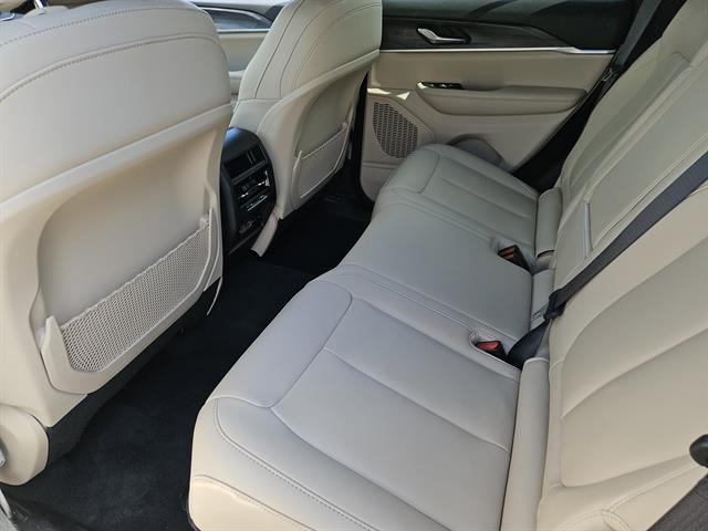 used 2024 Jeep Grand Cherokee car, priced at $31,999