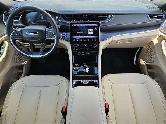 used 2024 Jeep Grand Cherokee car, priced at $31,999