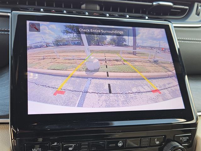 used 2024 Jeep Grand Cherokee car, priced at $31,999