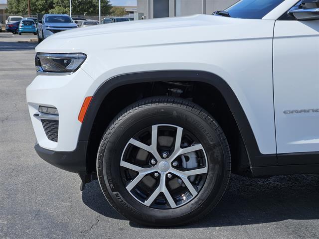 used 2024 Jeep Grand Cherokee car, priced at $31,999