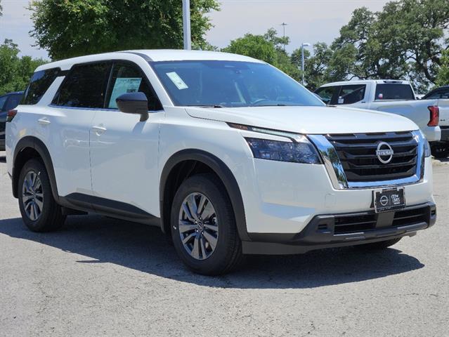 new 2024 Nissan Pathfinder car, priced at $37,080