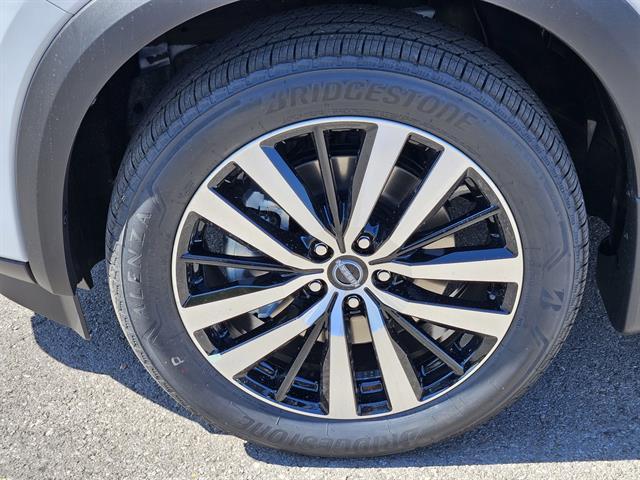 new 2025 Nissan Pathfinder car, priced at $43,200