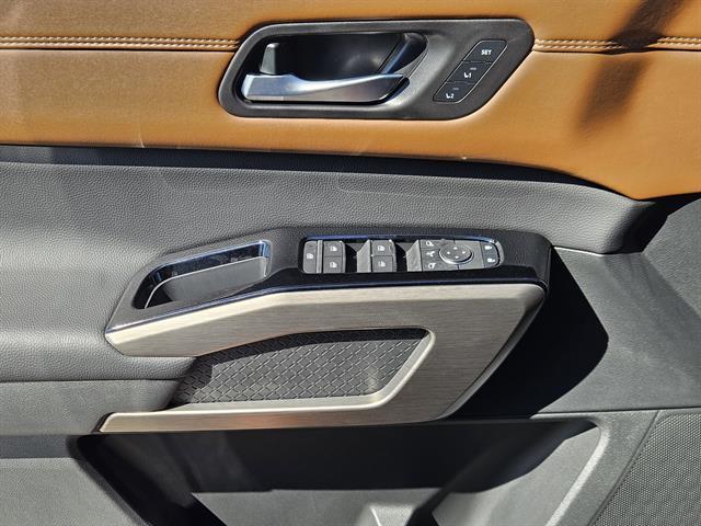 new 2025 Nissan Pathfinder car, priced at $43,200