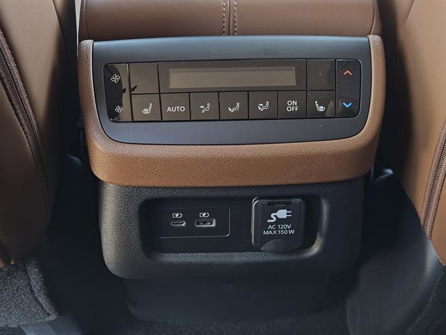 new 2025 Nissan Pathfinder car, priced at $43,200