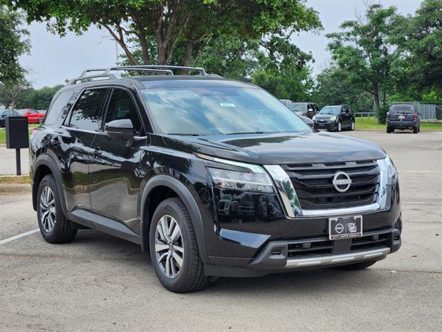 new 2024 Nissan Pathfinder car, priced at $43,690