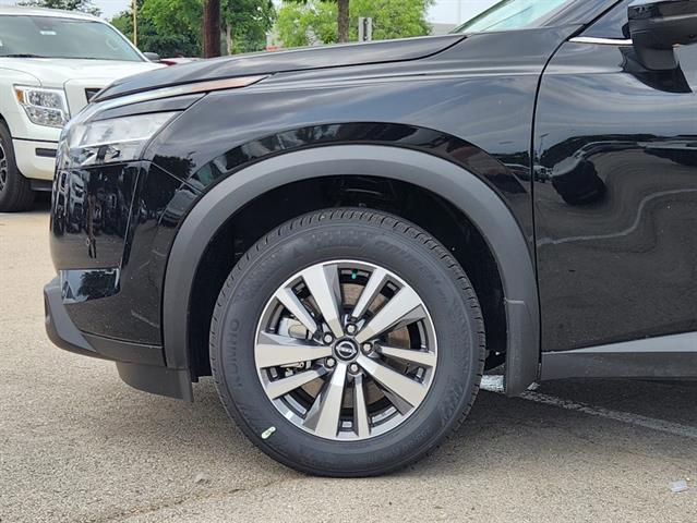 new 2024 Nissan Pathfinder car, priced at $43,690