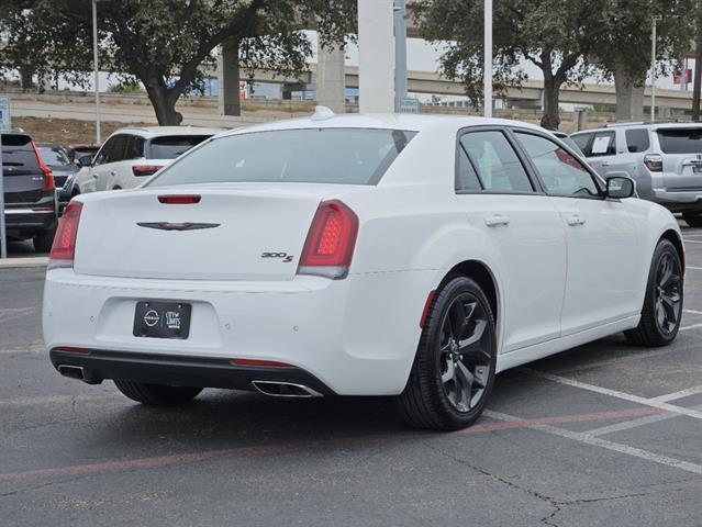 used 2022 Chrysler 300 car, priced at $23,987