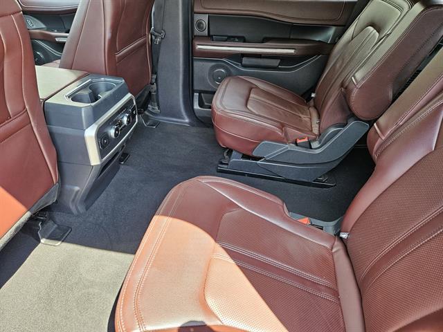 used 2024 Ford Expedition car, priced at $45,499