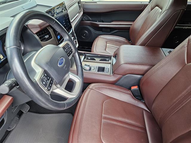 used 2024 Ford Expedition car, priced at $45,499