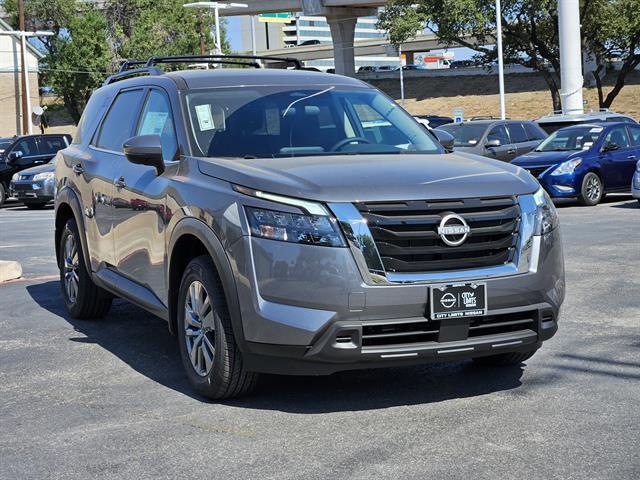 new 2025 Nissan Pathfinder car, priced at $34,999