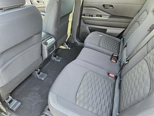 new 2025 Nissan Pathfinder car, priced at $34,999
