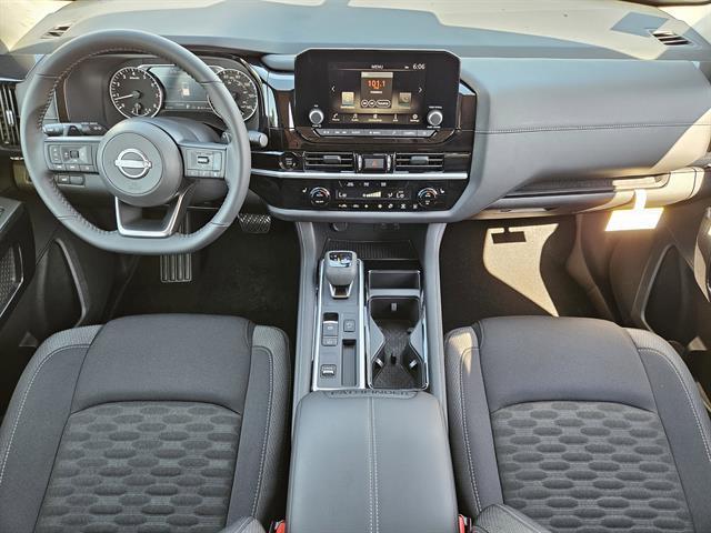 new 2025 Nissan Pathfinder car, priced at $34,999