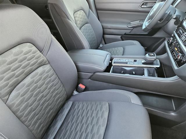 new 2025 Nissan Pathfinder car, priced at $34,999
