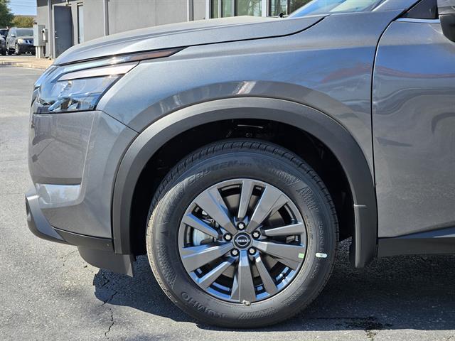 new 2025 Nissan Pathfinder car, priced at $34,999