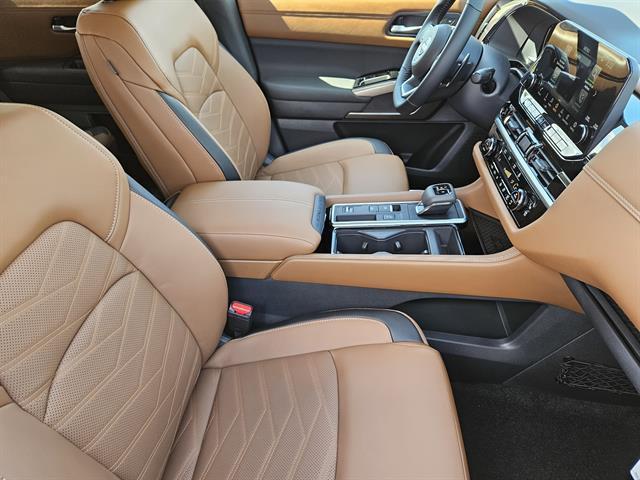 new 2025 Nissan Pathfinder car, priced at $44,288