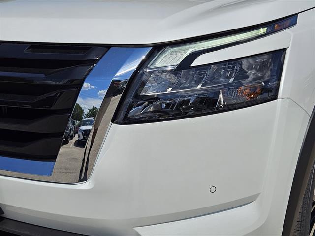 new 2025 Nissan Pathfinder car, priced at $44,288