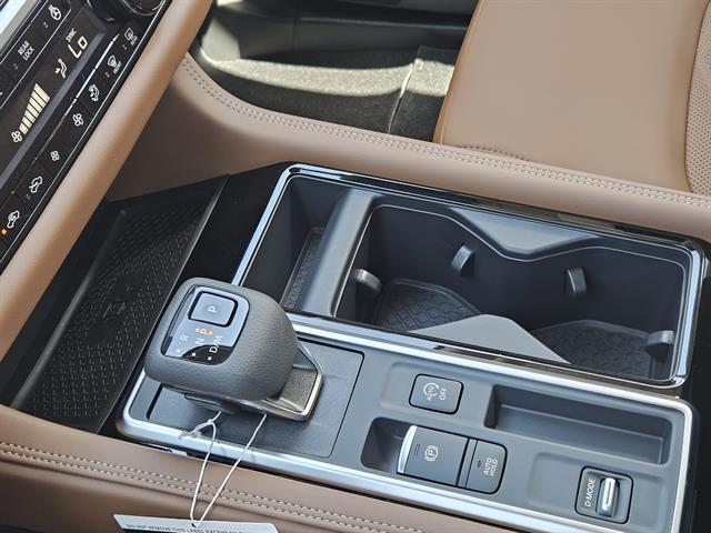 new 2025 Nissan Pathfinder car, priced at $44,288