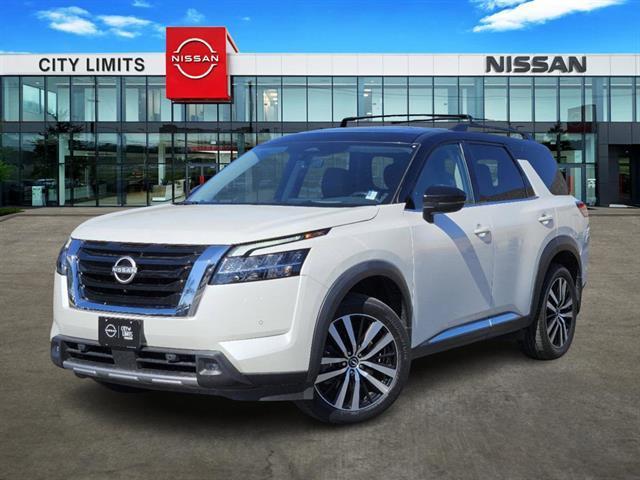 used 2023 Nissan Pathfinder car