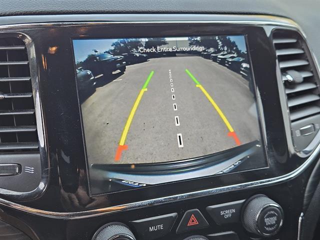 used 2021 Jeep Grand Cherokee car, priced at $18,599