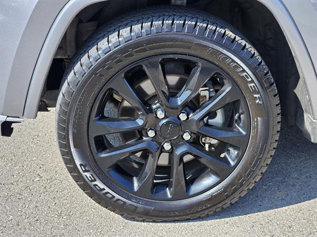 used 2021 Jeep Grand Cherokee car, priced at $18,599