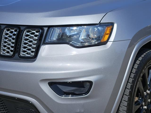 used 2021 Jeep Grand Cherokee car, priced at $18,599