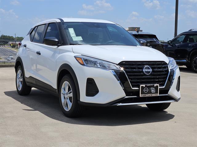 new 2025 Nissan Kicks Play car, priced at $23,275