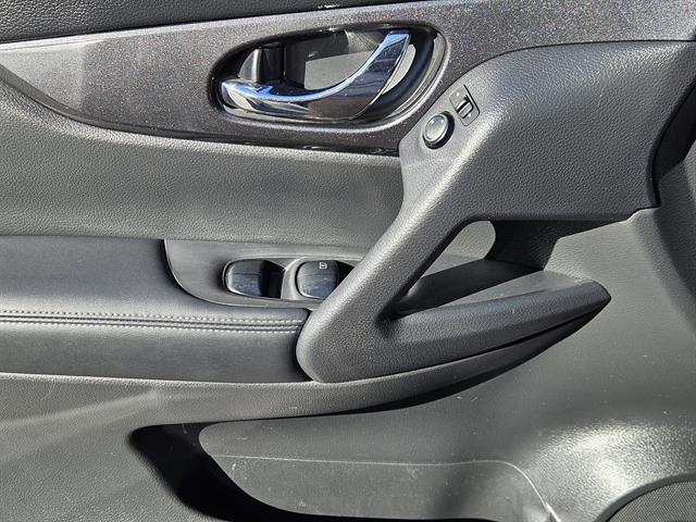 used 2017 Nissan Rogue car, priced at $13,999