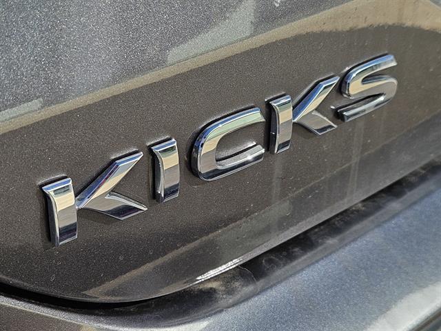 new 2025 Nissan Kicks Play car, priced at $19,999