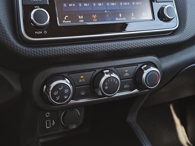 new 2025 Nissan Kicks Play car, priced at $19,999