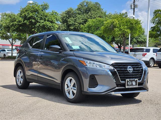 new 2025 Nissan Kicks Play car, priced at $21,999