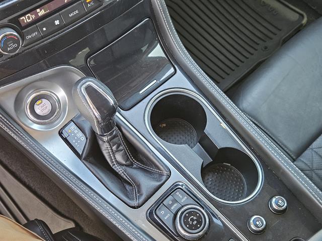 used 2022 Nissan Maxima car, priced at $30,499