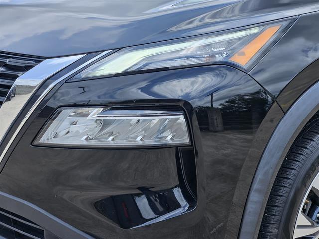 used 2021 Nissan Rogue car, priced at $18,999