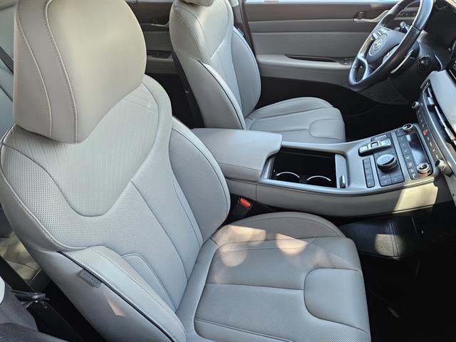 used 2024 Hyundai Palisade car, priced at $34,999