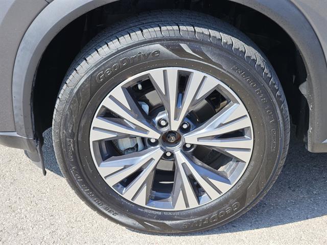 used 2023 Nissan Rogue car, priced at $18,499