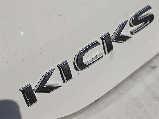 new 2025 Nissan Kicks Play car, priced at $19,999