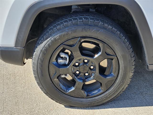 used 2023 Jeep Compass car, priced at $25,999