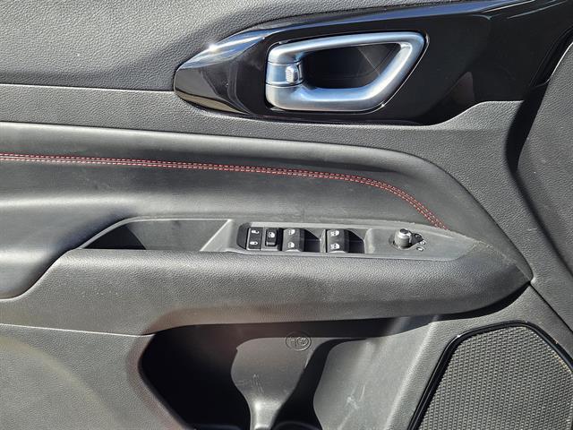 used 2023 Jeep Compass car, priced at $25,999