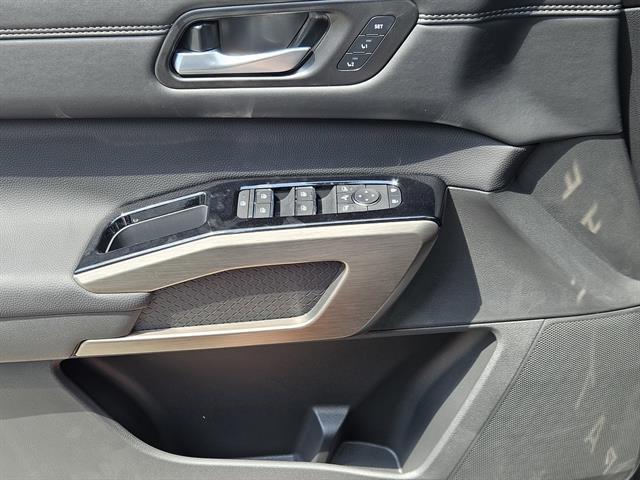 new 2025 Nissan Pathfinder car, priced at $44,999