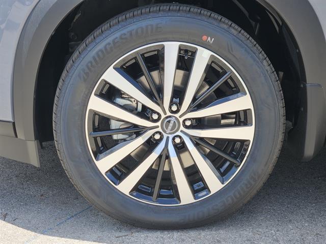 new 2025 Nissan Pathfinder car, priced at $44,999