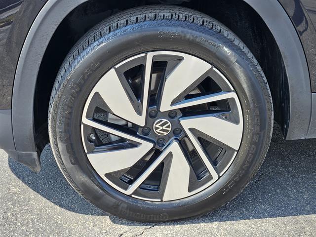 used 2024 Volkswagen Atlas car, priced at $33,291