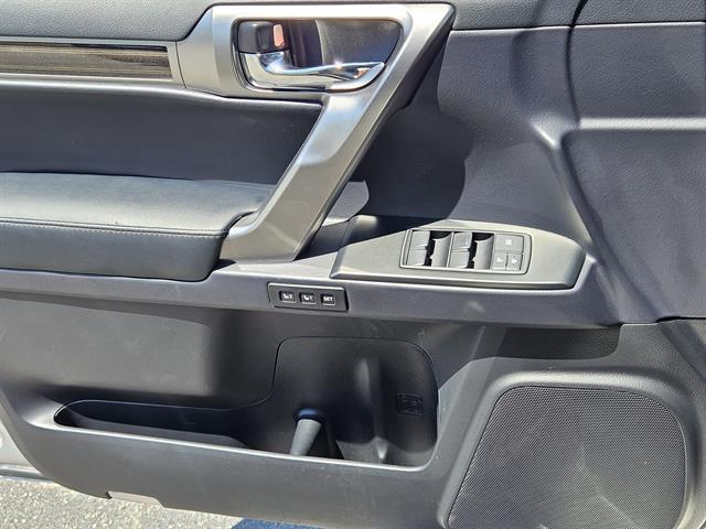 used 2023 Lexus GX 460 car, priced at $55,999