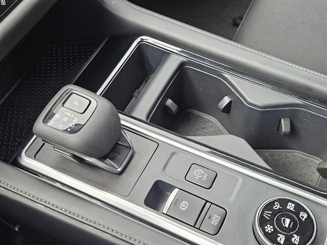 used 2024 Nissan Pathfinder car, priced at $33,999
