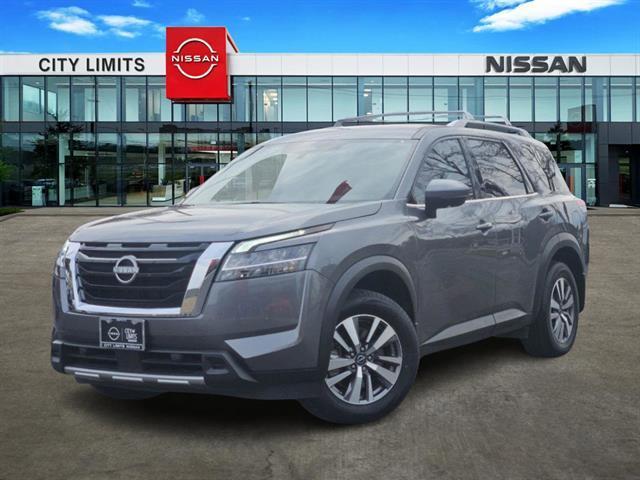 used 2023 Nissan Pathfinder car, priced at $34,243