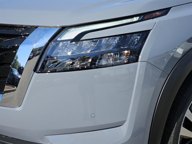 new 2025 Nissan Pathfinder car, priced at $44,995