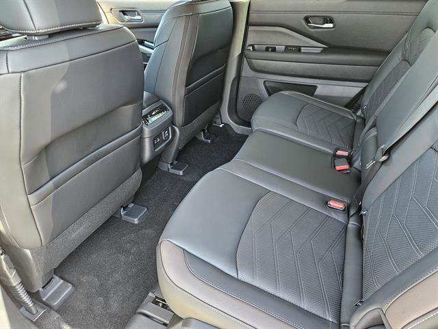 new 2025 Nissan Pathfinder car, priced at $44,995
