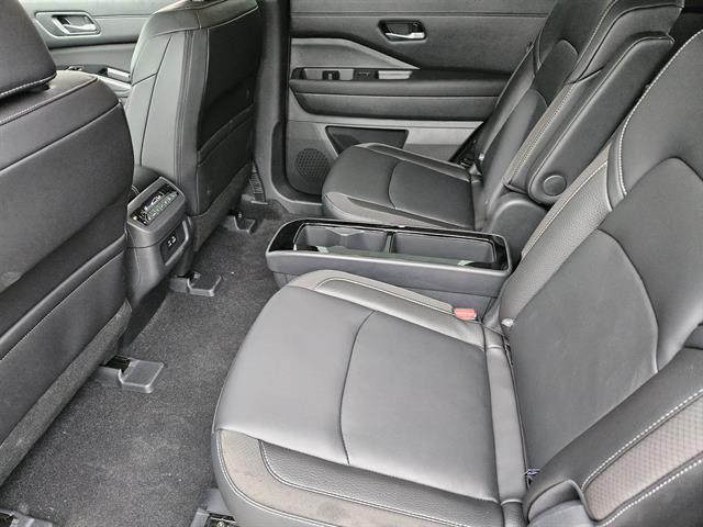 new 2025 Nissan Pathfinder car, priced at $48,005