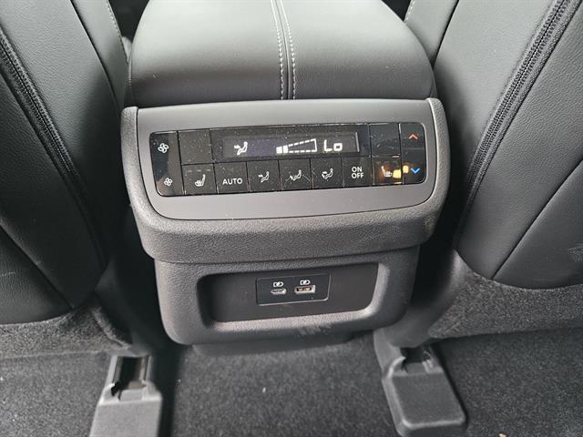 new 2025 Nissan Pathfinder car, priced at $48,005