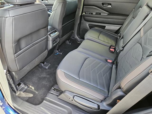 new 2025 Nissan Pathfinder car, priced at $44,050