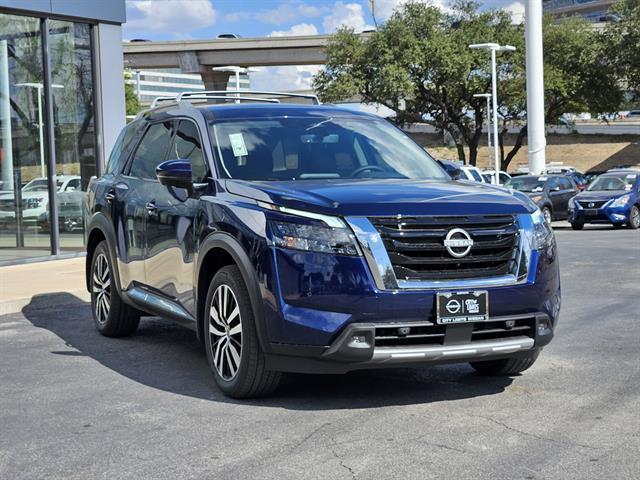 new 2025 Nissan Pathfinder car, priced at $44,050